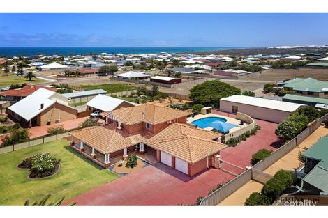 4 Bayside Bvd, Drummond Cove, WA 6532