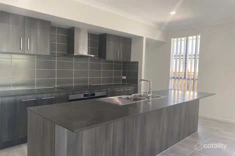 11 Blatchford St, Strathpine, QLD 4500
