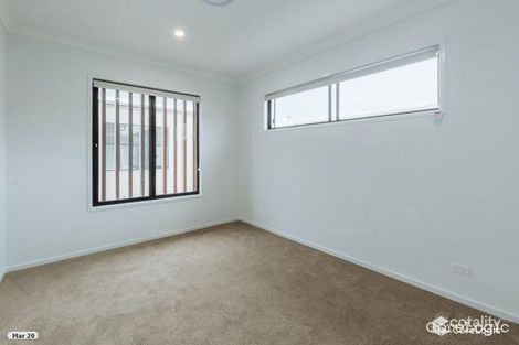 2/33 Sickle Ave, Hope Island, QLD 4212