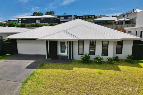 Property photo of 10 Rosella Terrace Peregian Springs QLD 4573