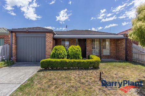 Property photo of 20 Bellarine Drive Cranbourne VIC 3977