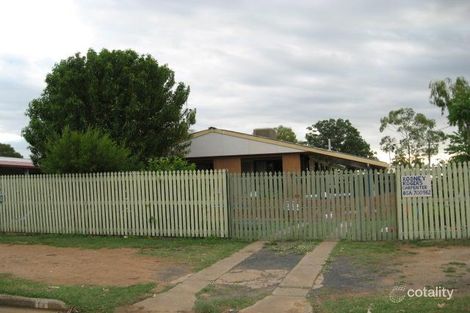 18 Long St, Blackwater, QLD 4717