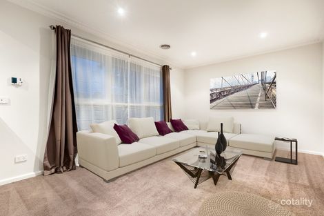 Property photo of 11 Melton Grove Croydon VIC 3136