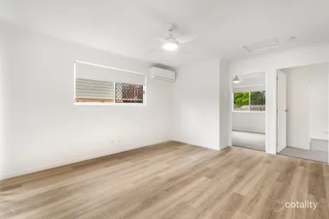 Property photo of 34 Limerick Drive Crestmead QLD 4132
