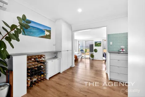 Property photo of 1 Penguin Close Heathridge WA 6027
