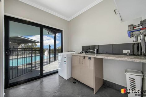 Property photo of 27 West Ridge Crescent West Gladstone QLD 4680