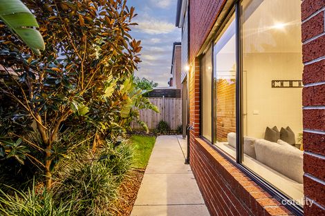 41 Royaloak Cres, Cranbourne East, VIC 3977