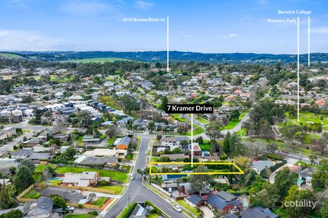 Property photo of 7 Kramer Drive Berwick VIC 3806