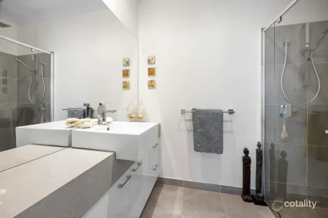 Property photo of 30 Harbourside Esplanade Safety Beach VIC 3936