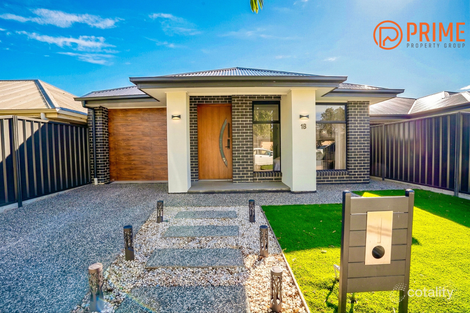 1b Cox Tce, Northfield, SA 5085