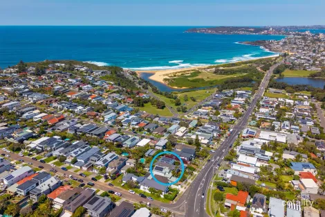 Property photo of 85 Griffin Road North Curl Curl NSW 2099