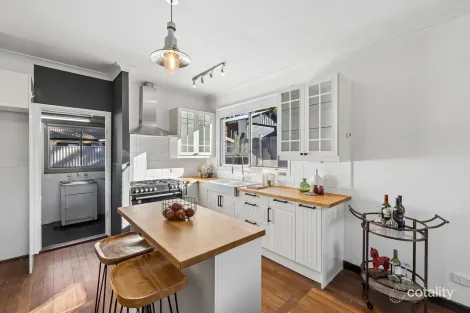 Property photo of 116 Collier Road Embleton WA 6062