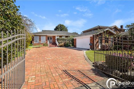 Property photo of 3 Buchanan Road Berwick VIC 3806