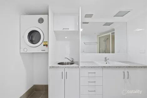 Property photo of 1/24 Beet Street Coorparoo QLD 4151