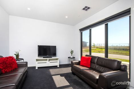 Property photo of 37 Inkerman Crescent Mickleham VIC 3064
