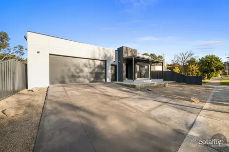 Property photo of 110 The Boulevard Shepparton VIC 3630