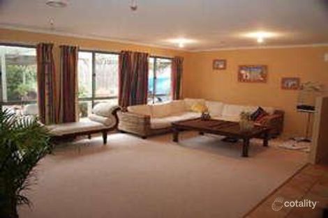 Property photo of 13 Carolyn Jackson Drive Jerrabomberra NSW 2619