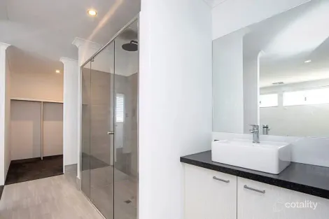 Property photo of 140 Shorehaven Boulevard Alkimos WA 6038