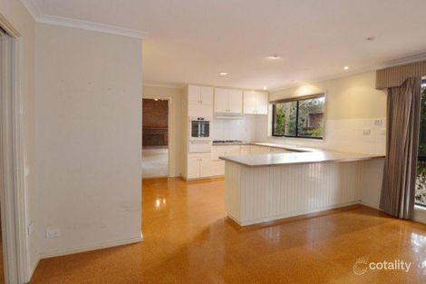 Property photo of 10 Rossio Grove Wendouree VIC 3355