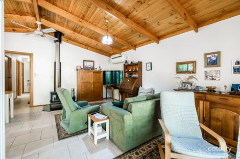 Property photo of 25 Whiteman Road Williamstown SA 5351