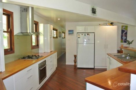 Property photo of 10 Plantation Drive Bingil Bay QLD 4852
