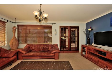 6 Gillen Pl, Waikiki, WA 6169