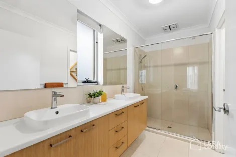 Property photo of 36 Floret Drive Lara VIC 3212