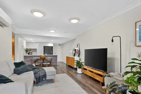 Property photo of 4/27 Newdegate Street Greenslopes QLD 4120