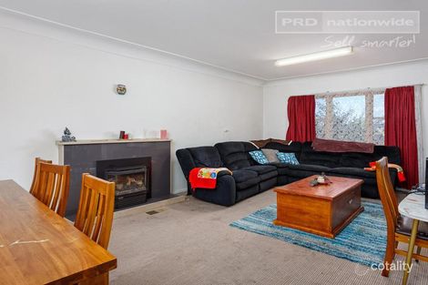 Property photo of 13 The Boulevarde Kooringal NSW 2650