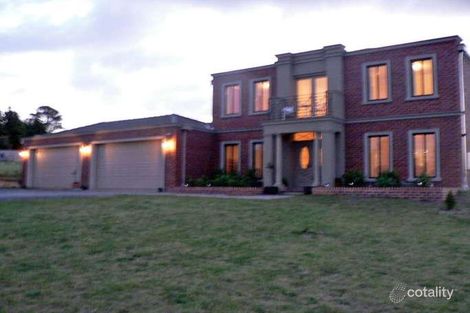 Property photo of 5 Rustic Rise Narre Warren North VIC 3804