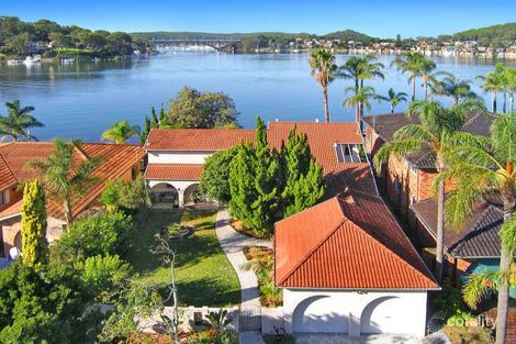 9 Cuttlefish Pde, St Huberts Island, NSW 2257