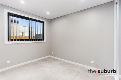 Property photo of 1/23 Moriarty Way Potts Hill NSW 2143