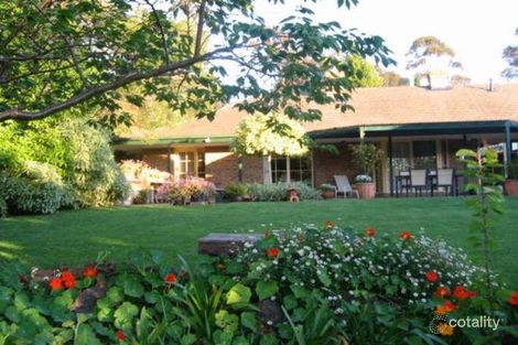 Property photo of 16 Dudson Close Mount Eliza VIC 3930