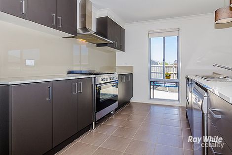 Property photo of 24 Black Gum Crescent Cranbourne West VIC 3977