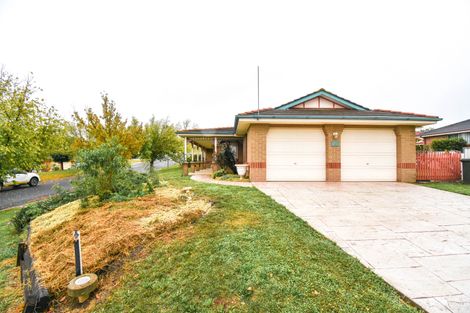 Property photo of 8 Elliot Close Windradyne NSW 2795
