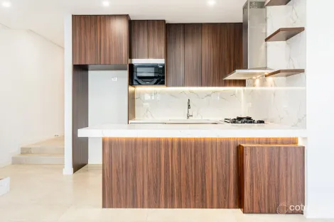 Property photo of 20 Alto Place Norwest NSW 2153