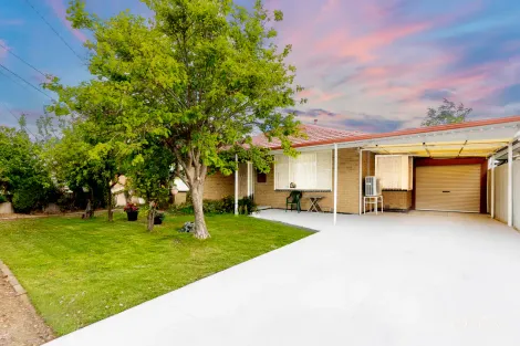 19 Swansea Pde, St Albans, VIC 3021