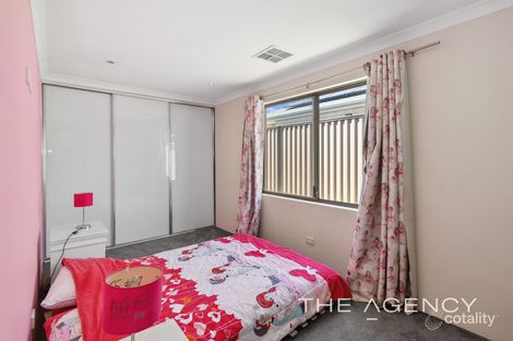Property photo of 5 Tranquility Crescent Aveley WA 6069