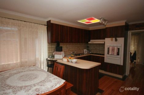 Property photo of 1 Kardinia Drive Albanvale VIC 3021
