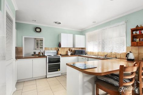 Property photo of 22 Helen Crescent Sale VIC 3850