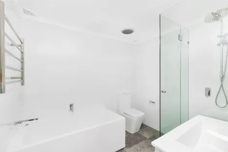 Property photo of 2/12 Fairway Close Manly Vale NSW 2093