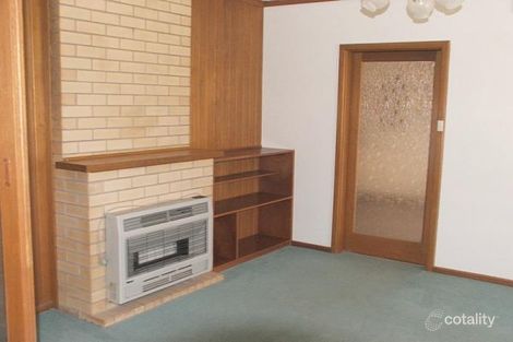 Property photo of 32 Heather Drive Para Vista SA 5093