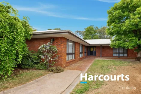Property photo of 13 Hilandra Avenue Wangaratta VIC 3677