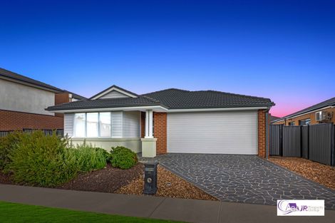 Property photo of 25 Marwedel Avenue Clyde North VIC 3978