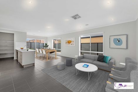 Property photo of 25 Marwedel Avenue Clyde North VIC 3978
