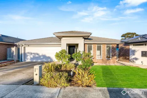 15 Omeara Cres, Cranbourne East, VIC 3977