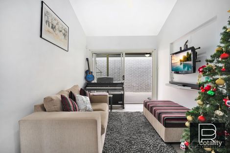 Property photo of 8 Huntington Street Ropes Crossing NSW 2760