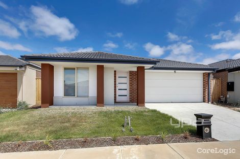 Property photo of 13 Impara Rise Werribee VIC 3030