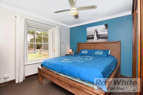 Property photo of 32 Carbenet Drive Hackham SA 5163