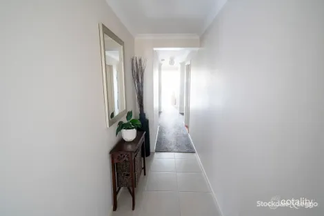 Property photo of 36 Heathcote Road Manor Lakes VIC 3024